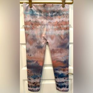 M. Rena Tummy Tuck Stretch Capri Leggings. Pink, blue, brown tie dye color. OS